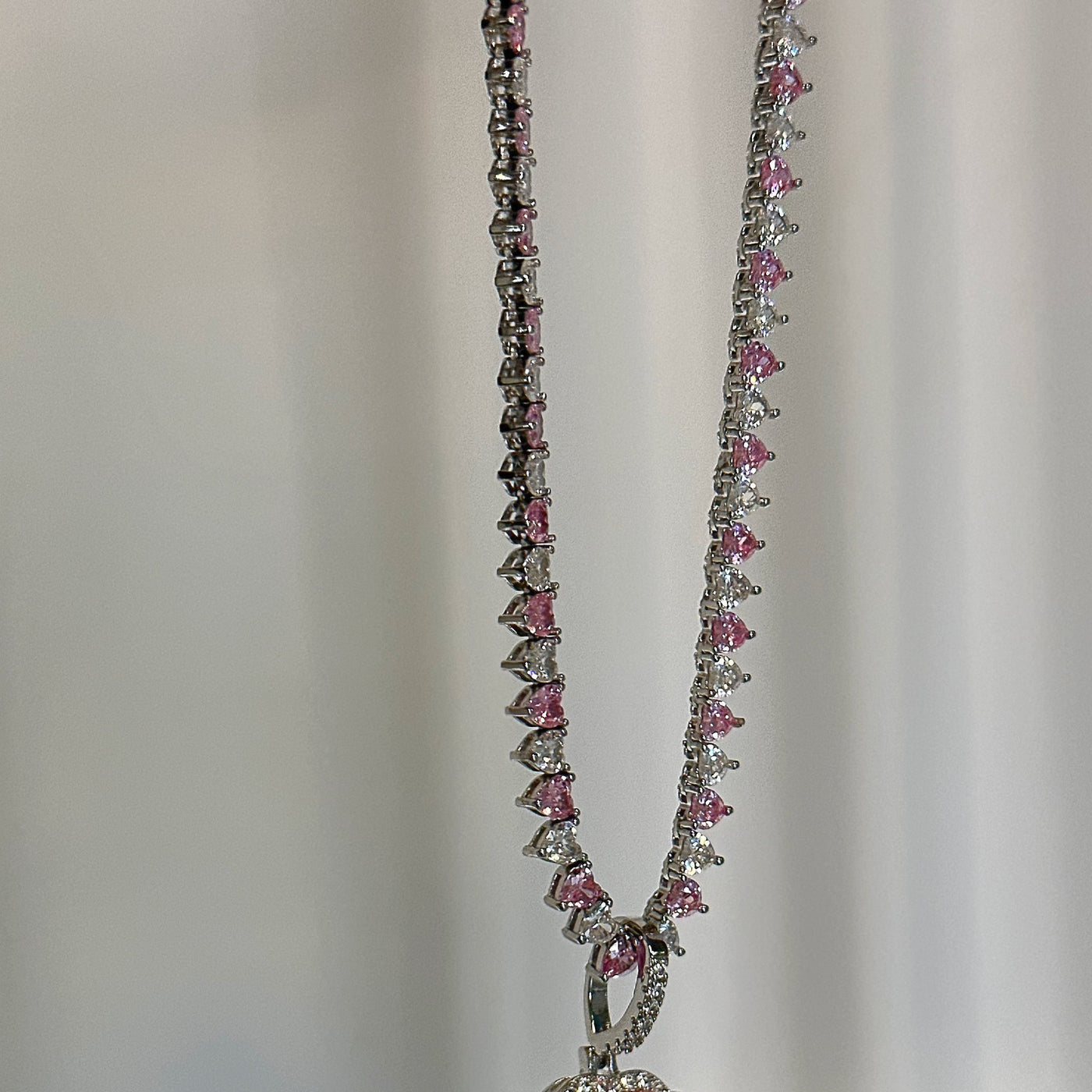 APHRODITE NECKLACE - BLUSH